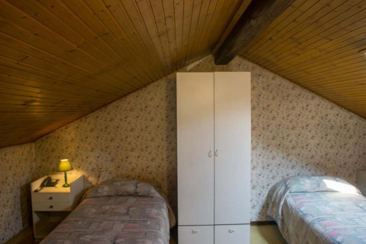 Hotel Locanda Mel Calolziocorte Room photo